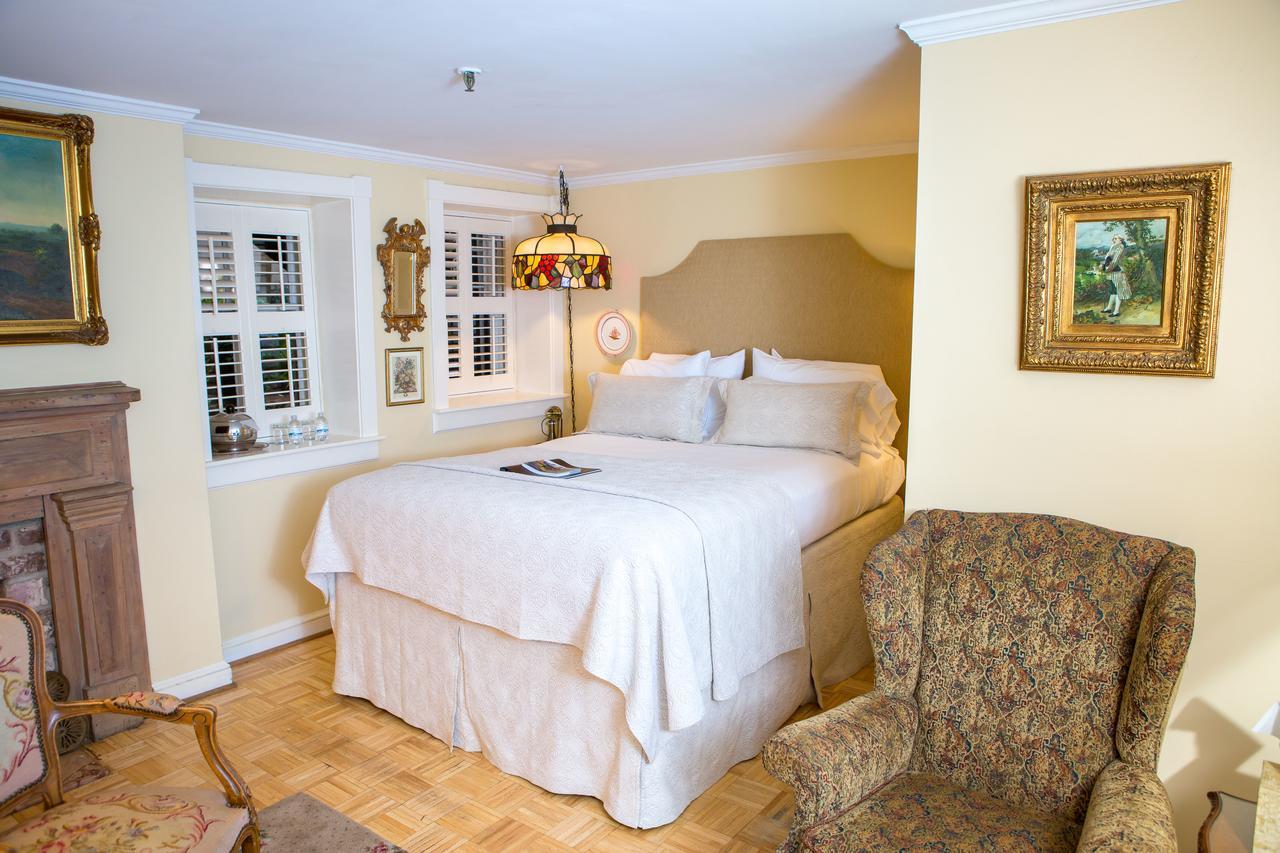 Ballastone Inn Savannah Exterior photo
